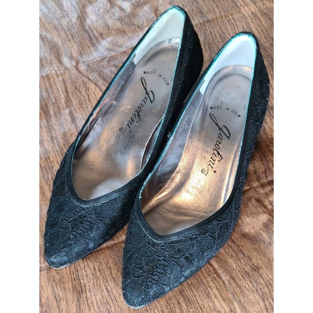Vintage Womens Kitten Heel Pumps SZ 5.5 Black Texture Embroidered